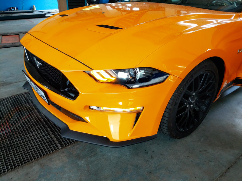 Tagfahrlicht Multi Color mit sequentiellem Blinker/Mustang 2018+