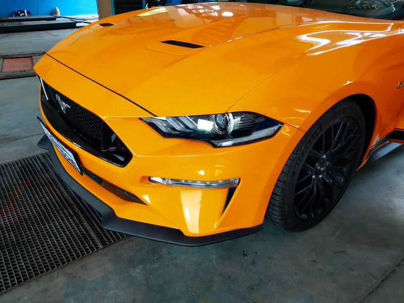 Tagfahrlicht Multi Color mit sequentiellem Blinker/Mustang 2018+